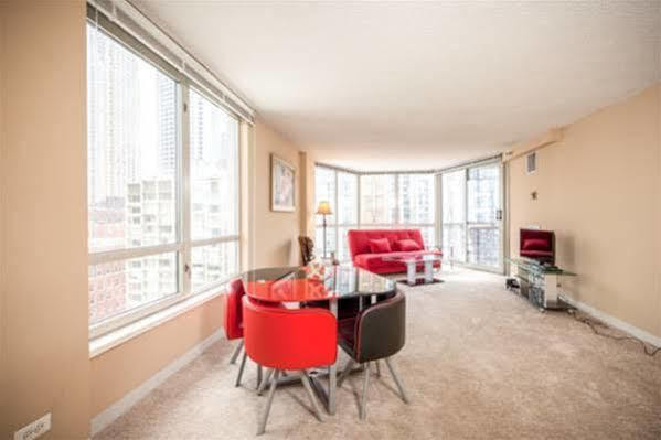 Suite Home Chicago - Eugenie Terrace Two-Bedroom Apartment Esterno foto